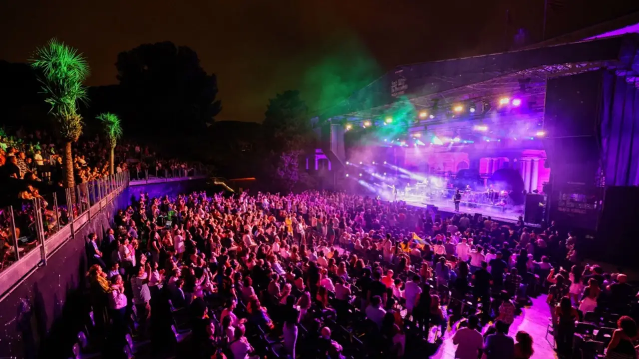 Les Nits de Barcelona concert and dining in Pedralbes gardens