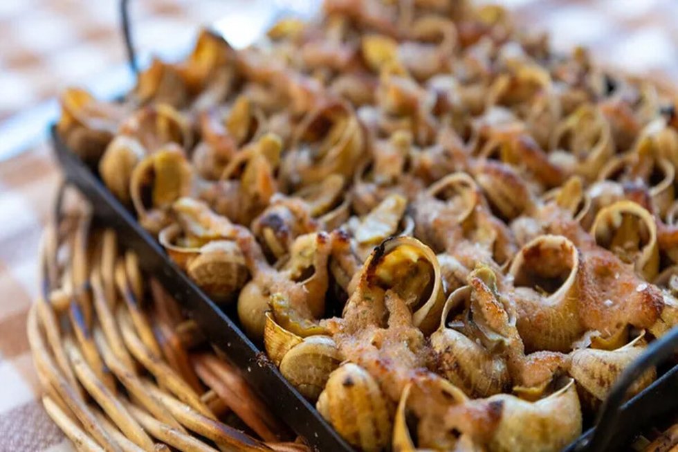 Cargols a la llauna at the Fira del Cargol in Sentmenat