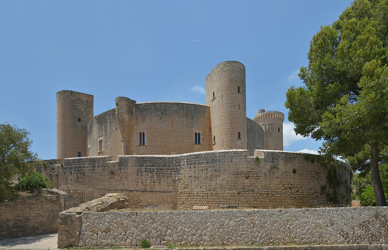 Circular Gothic hilltop castle with round towers, Castell de Bellver, Palma, Mallorca, Spain