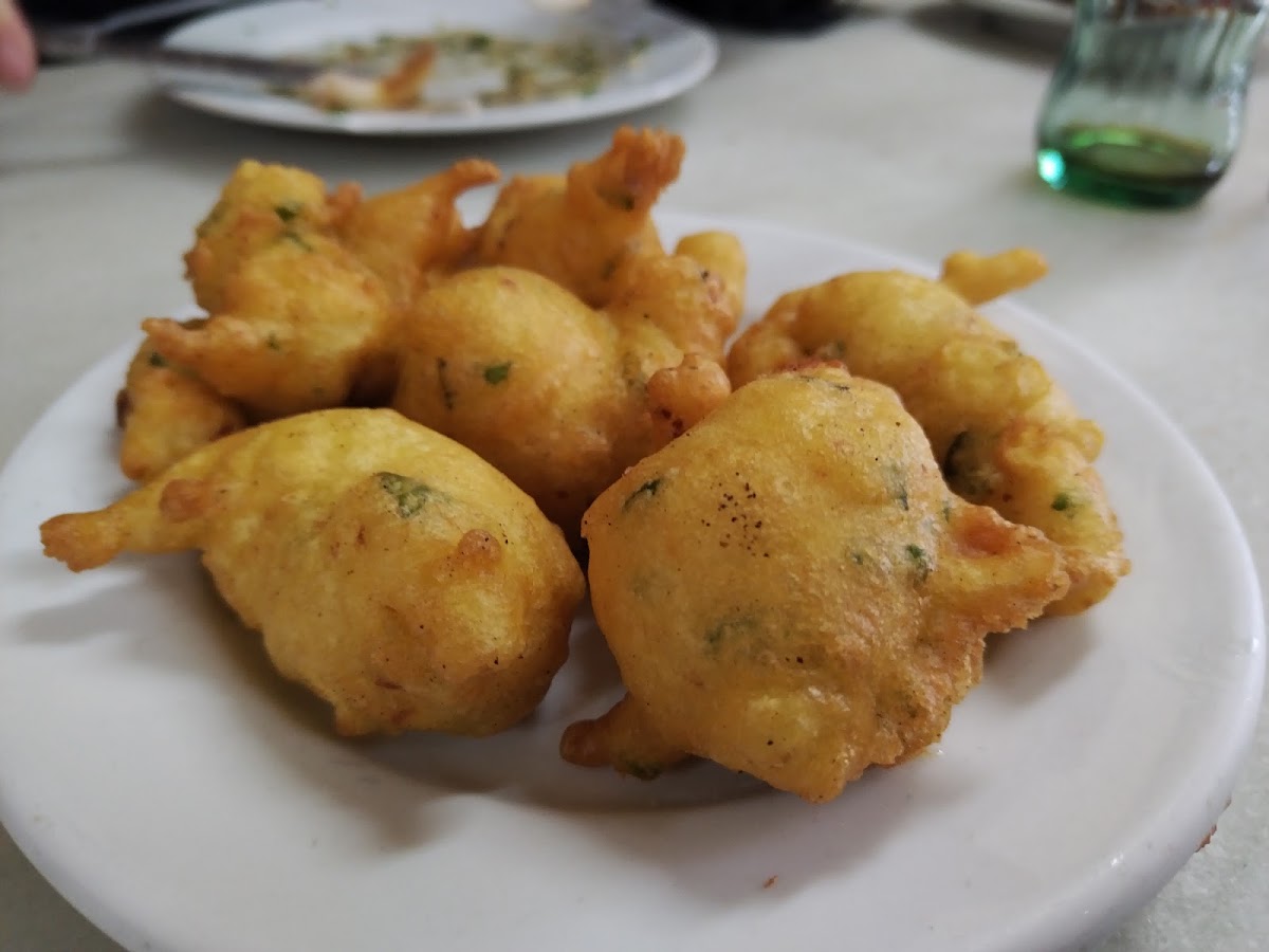 Cod fritters (bunyols de bacalla) at La Cova Fumada